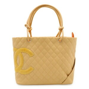 CHANEL Cream Logo Shoulder Bag